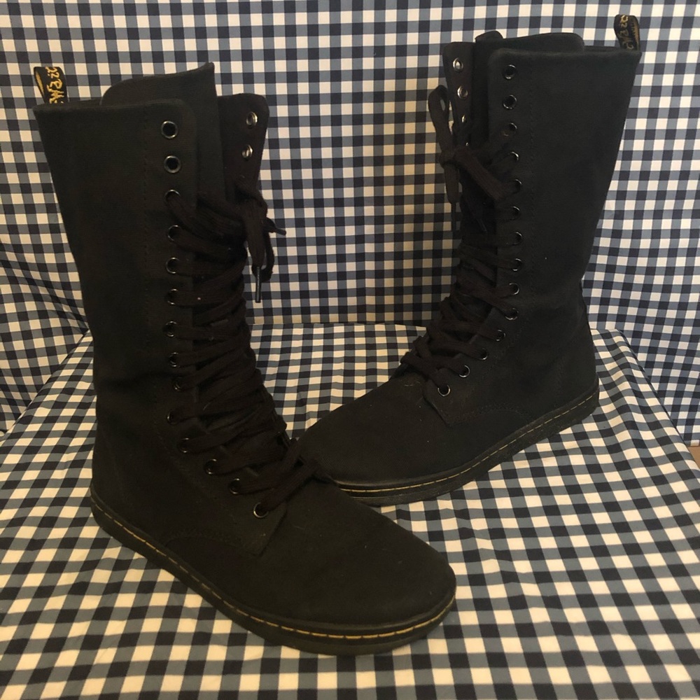 *Rare/Discontinued* Dr Marten Battersea size 8
